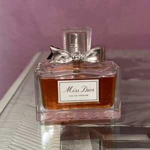 Miss Dior eau de parfum perfume